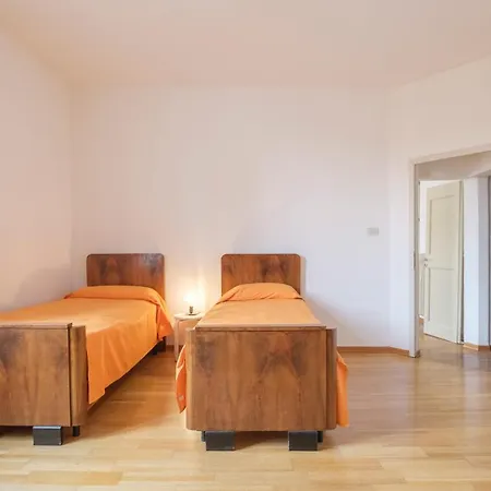 Towers View By Apartment Bologna