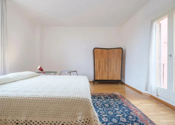 Towers View By Μπολόνια